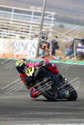 media/Jun-04-2022-WERA (Sat) [[b852bbbd55]]/Practice Races/5-750cc and up novices/